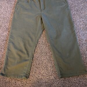 Liz Claiborne Women's Cropped Jeans - Olive Green